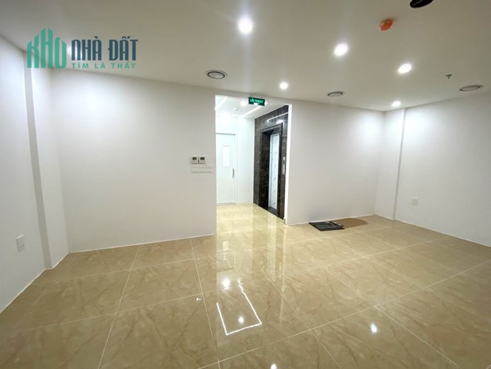 Bán Tòa Văn Phòng Xây Mới 8 Tầng KDT Yên Hòa.View Công Viên.DT 100m2. Giá 39 TỶ