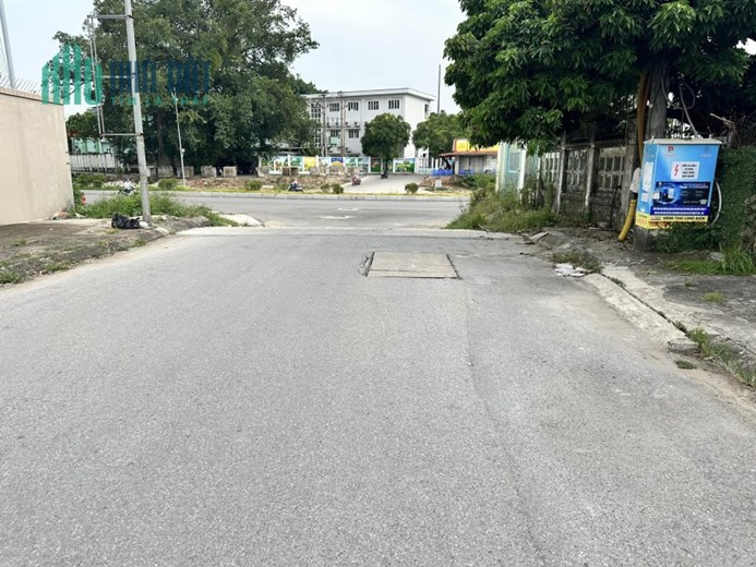 Bán đất Ngọc Thụy, Long Biên, 100m, MT 5m, ô tô, gần chợ, 9 tỷ 4