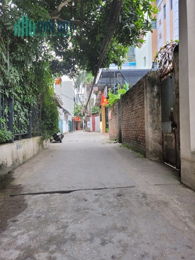 Bán đất Ngọc Thụy, Long Biên, 100m, MT 5m, ô tô, gần chợ, 9 tỷ 4