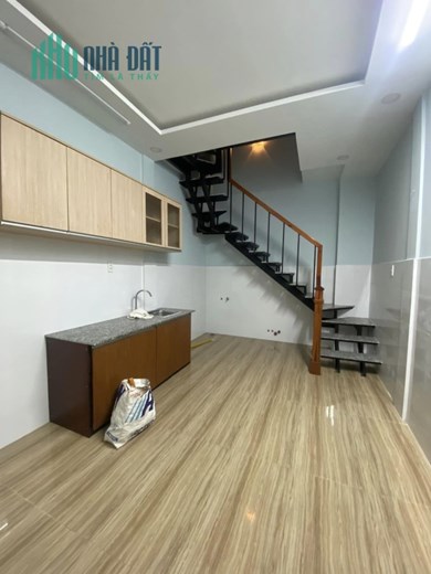 CHO THUÊ nhà 3 tầng Pasteur Quận 3 – Giá thuê 10 triệu/tháng căn gốc thoát mát chủ mới sơn lại