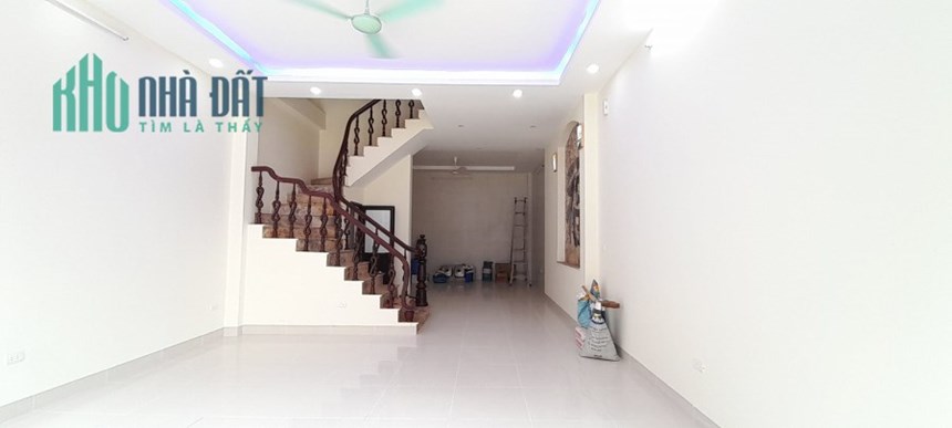 Bán nhà Hồ Tây 51m  ô tô tránh kinh doanh, 4 tầng, 9 tỷ 7