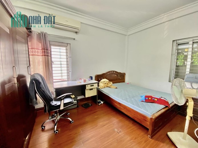 Bán nhà Tây Hồ 64 m  Ô TÔ Tránh, Lô Góc, 5 tầng, 10  tỷ 2
