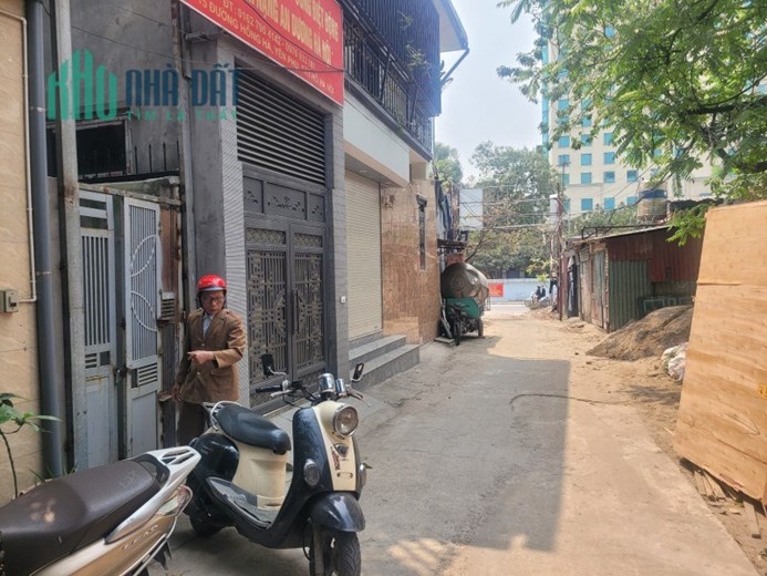Bán nhà Hồng Hà, Tây Hồ. 77m2; C4; MT8.5m; giá 3.45. Phương
