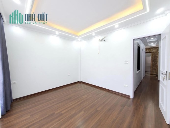ÂU CƠ - GARA Ô TÔ TRÁNH, THANG MÁY, NỘI THẤT CHÂU ÂU 9.1 TỶ