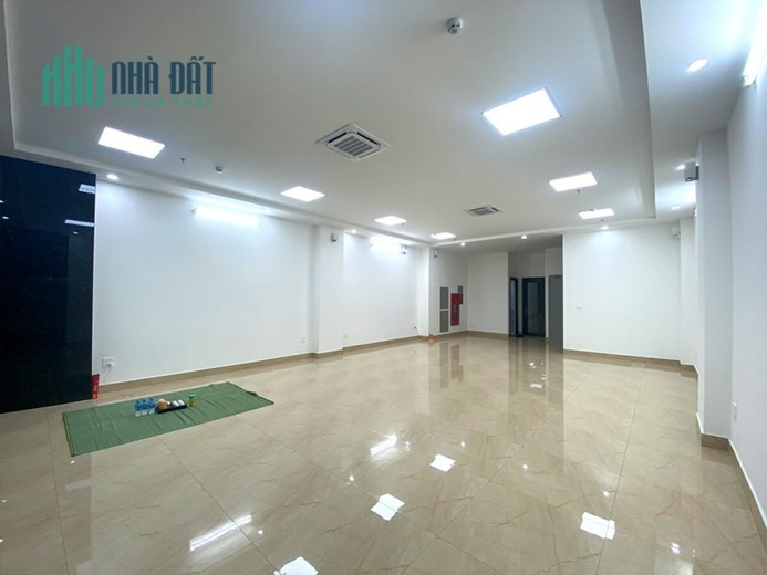 Cho Thuê Tòa Văn Phòng 9 Tầng Mặt Phố Vũ Tông Phan. DT 105m2.MT 7m. Giá 100 Tr/th