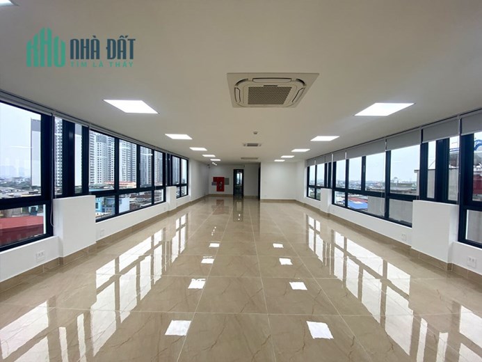 Cho Thuê Tòa Văn Phòng 9 Tầng Mặt Phố Vũ Tông Phan. DT 105m2.MT 7m. Giá 100 Tr/th