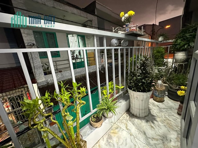 NHÀ 2 TẦNG, TÂN KIỂNG, 4 X18M, 3PN, SÁT HXH, CHỦ GẤP BÁN, GIÁ 4.X TỶ