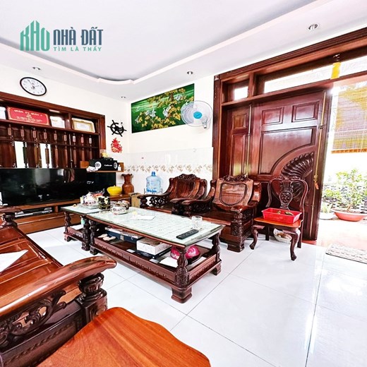 GIẢM 6 TỶ, Bán Nhà Mặt Tiền Thảo Điền, Quận 2, 6 Tầng, Sổ Đẹp, Chỉ 23T