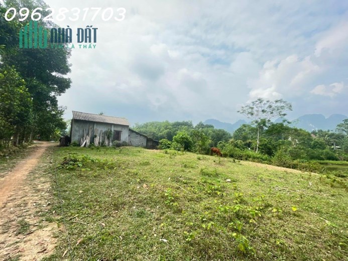 Bán 1111m đất bám hồ tại lương sơn giá chỉ hơn 1tr/m rẻ nhất thị trường