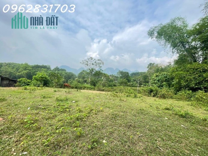 Bán 1111m đất bám hồ tại lương sơn giá chỉ hơn 1tr/m rẻ nhất thị trường