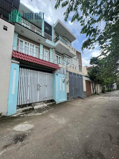 Nhà 2 mặt tiền hxh Lã xuân oai Long trường DT 62m đúc 1 lầu