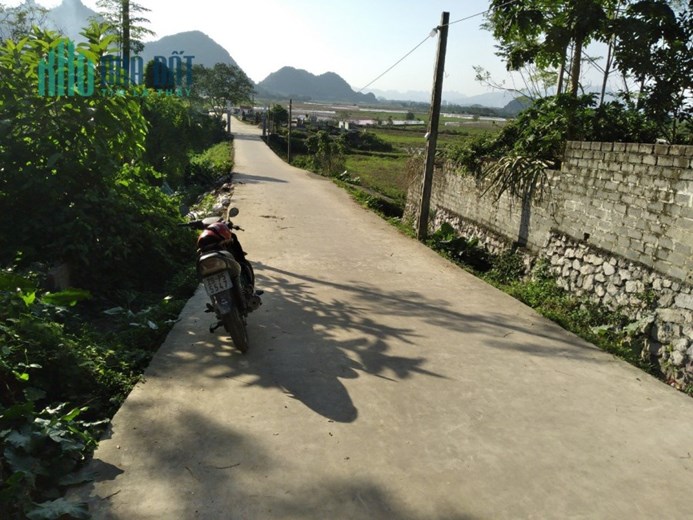 hơn 500tr -90m đất ô tô thông siêu siêu rẻ hời quá luôn 
- diện tích 90m , mặt tiền hậu 4,49
-đường