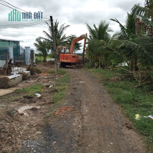 CHÍNH CHỦ BÁN 3,3 CÔNG ĐẤT SỔ HỒNG RIÊNG GIÁ RẺ MT TRUNG TÂM BA TRI-BẾN TRE