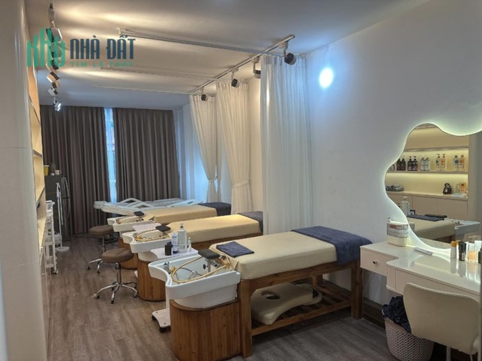 Sang nhận cửa hàng NAIL- MI - GỘI ĐẦU DƯỠNG SINH , tại 125 đê la thành