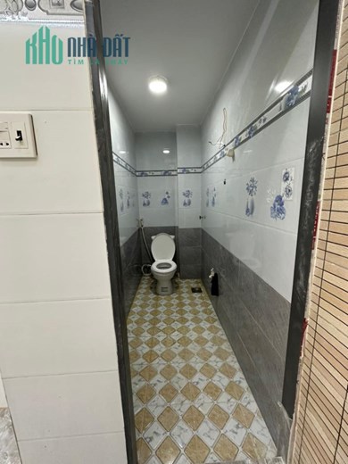 Bán Nhà Sau 1 Căn Mặt Tiền Đường Bùi Cẩm Hổ  P.Nhơn Bình Quy Nhơn , 40m2  , 1 Mê , Giá 1 Tỷ 800Tr