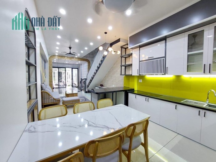 SIÊP PHẨM NHÀ PHỐ QUẬN 12 - 3 TẦNG CỰC ĐẸP - THIẾT KẾ ĐẲNG CẤP - NỘI THẤT XIN XÒ.