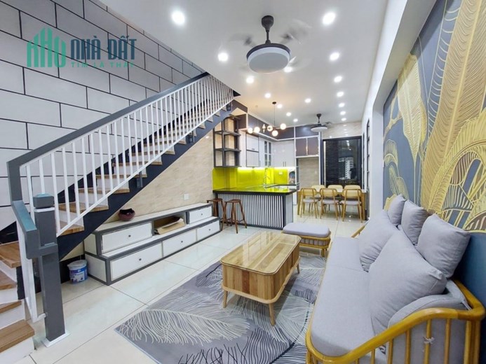 SIÊP PHẨM NHÀ PHỐ QUẬN 12 - 3 TẦNG CỰC ĐẸP - THIẾT KẾ ĐẲNG CẤP - NỘI THẤT XIN XÒ.