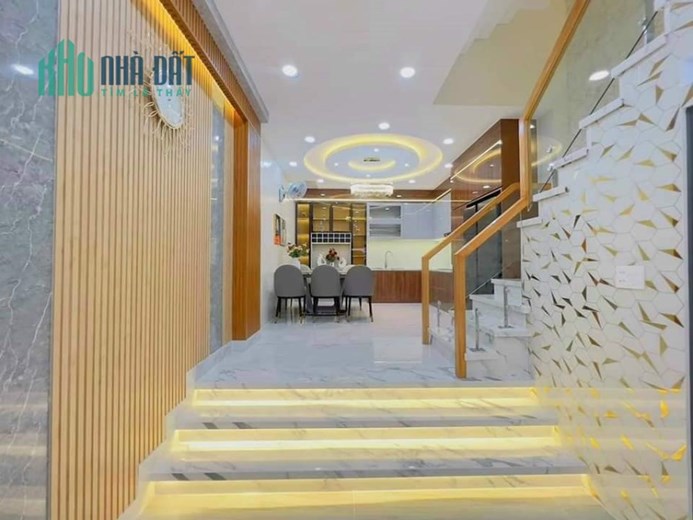 Bán Nhà Trần Bá Giao Gò Vấp Siêu Phẩm 4 Tầng Giá 5 Tỷ 5 Hẻm Xe Hơi