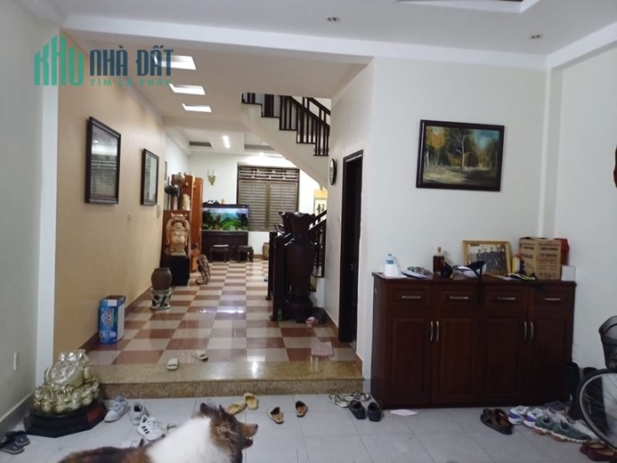 Biệt Thự Sân Vườn - Bạch Mai - Bề Thế - OTo Tránh 10M - Ngõ Thông Khu ĐH Kinh Tế #84M #13Tỷ5