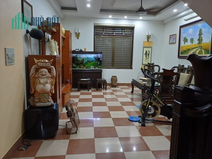 Biệt Thự Sân Vườn - Bạch Mai - Bề Thế - OTo Tránh 10M - Ngõ Thông Khu ĐH Kinh Tế #84M #13Tỷ5