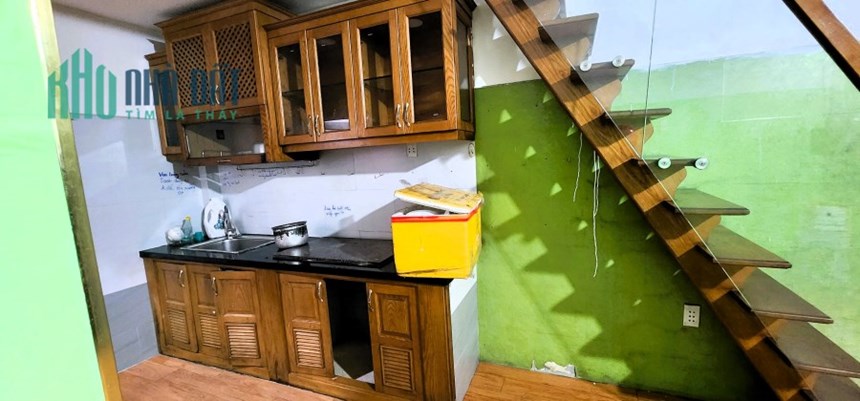Sang gấp mặt bằng 40m2 mặt tiền đường 6 Trường Thọ