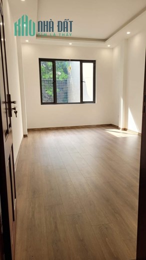 Bán nhà Tân Mai 41m2 x 5T, giá 3 tỷ 850 triệu, ngõ nông rộng đẹp ở luôn