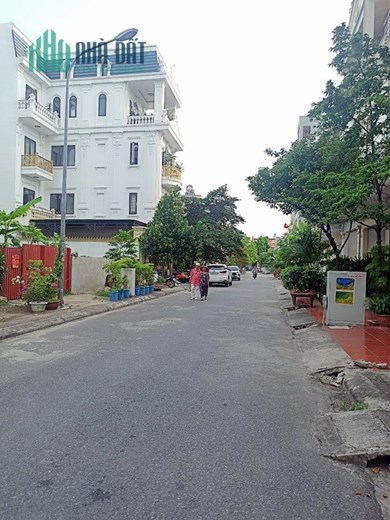 Bán đất phân lô cực đẹp cạnh AEON, diện tích 56m GIÁ 3.9 tỉ