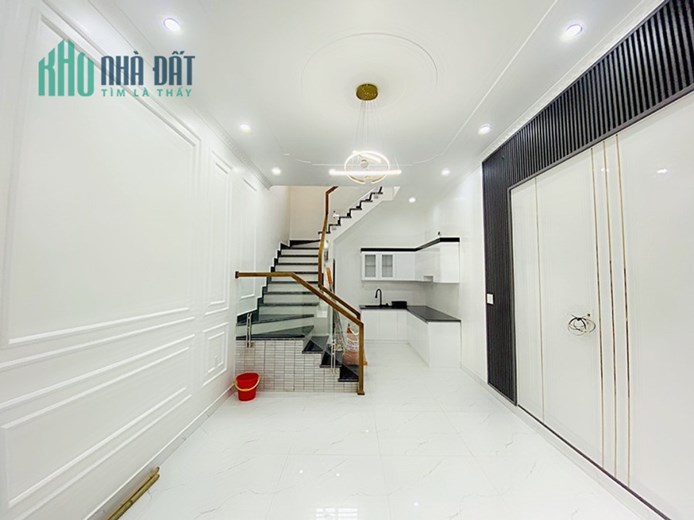 Bán nhà mặt ngõ Chợ Con 4 tầng mới tinh GIÁ 3.15 tỉ kinh doanh tốt