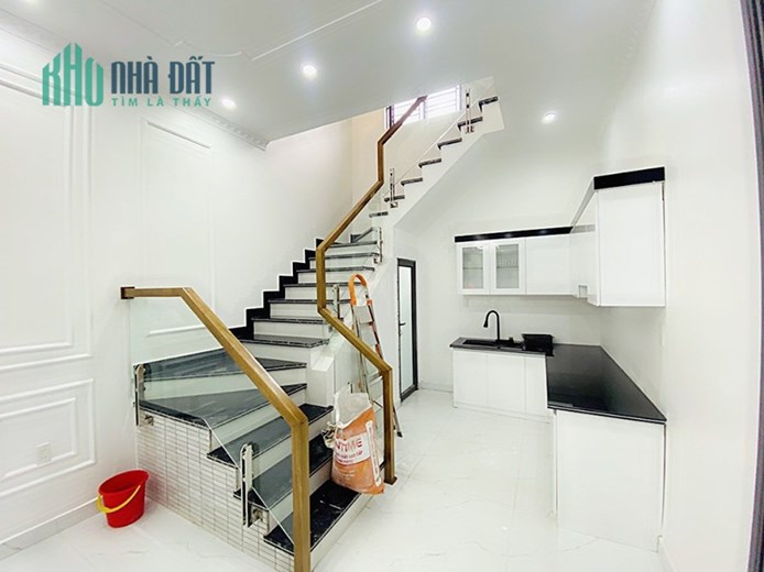 Bán nhà mặt ngõ Chợ Con 4 tầng mới tinh GIÁ 3.15 tỉ kinh doanh tốt