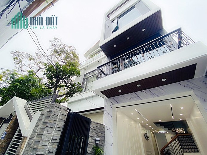 Bán nhà xây mới 4 tầng độc lập phố Hồ Sen diện tích 58m GIÁ 3.9 tỉ