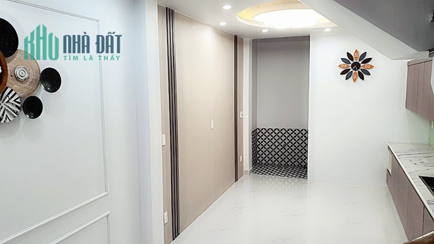 Bán nhà xây mới 4 tầng độc lập phố Hồ Sen diện tích 58m GIÁ 3.9 tỉ