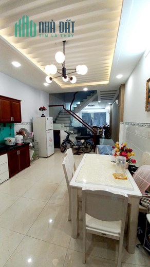 Bán nhà mặt tiền đường số Phạm Hữu Lầu Phường Phú Mỹ Quận 7 4m x 17m  4 tầng