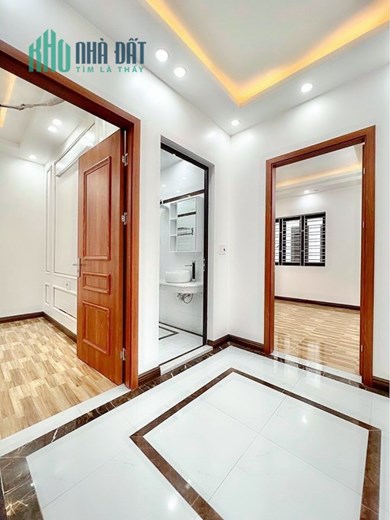 Bán nhà xây mới ngõ 229 Hàng Kênh, 42m 4 tầng GIÁ 3 tỉ cực đẹp