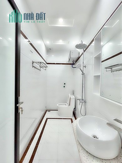 Bán nhà xây mới ngõ 229 Hàng Kênh, 42m 4 tầng GIÁ 3 tỉ cực đẹp