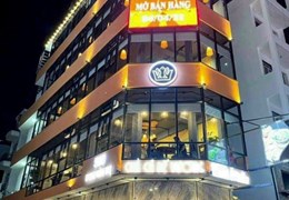 Bán Gấp Căn góc 3 mặt tiền Bùi Viện Q1