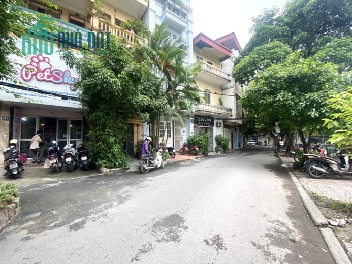 Bán nhà mặt phố Đặng Tiến Đông. Ô tô tánh, dừng đỗ, KD tấp nập 41m2, 5T, 12 tỷ.