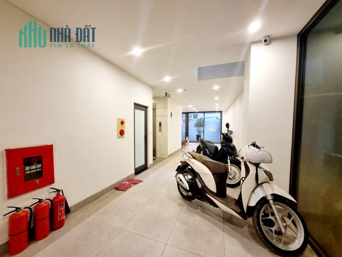 BÁN APARTMENT DÒNG TIỀN 3000$/tháng - TÔ NGỌC VÂN, TÂY HỒ - HÀNG HIẾM GIÁ RẺ.