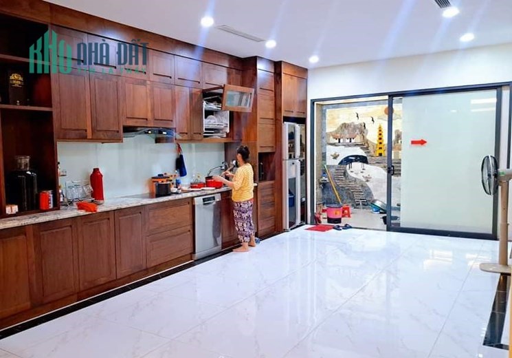 Nhỉnh 11 tỷ nhà liền kề TT10 TT9 KĐT Văn Quán gần hồ Văn Quán 70m2x4T. LH 0989.62.6116