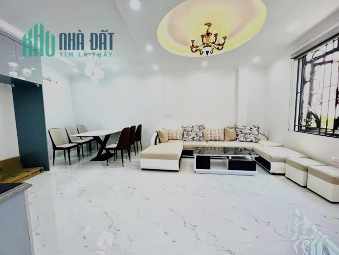 BÁN NHÀ PHỐ TRẠM-BÁT KHỐI LONG BIẾN 48m x 5T x MT 6m.