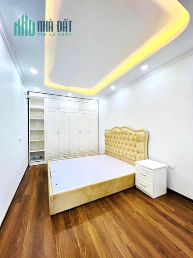BÁN NHÀ PHỐ TRẠM-BÁT KHỐI LONG BIẾN 48m x 5T x MT 6m.