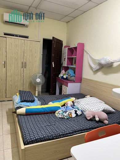 Bán nhà mặt phố Nguyễn Trãi, giá chỉ 5 tỷ hơn