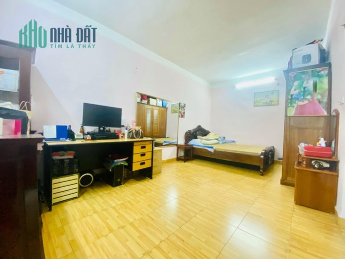 Bán Nhà Tập Thể 32 Lý Nam Đế 55m 2 ngủ đủ tiện ích chỉ 3 tỷ