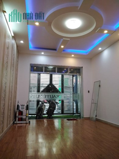 CHO THUÊ nhà 3 tầng Cách Mạng Tháng Tám Quận 10 – Giá thuê 32 triệu/tháng gần vòng xoay 3/2 khu vực