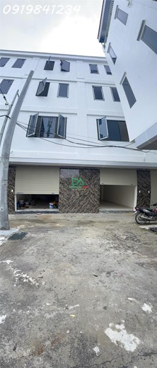 Bán nhà tổ 28 thị trấn Đông Anh mới xây trả 1 tỷ nhận nhà