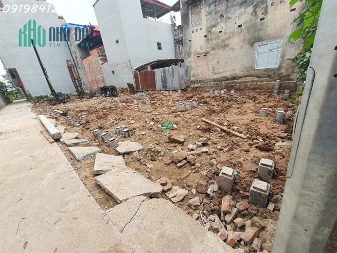 Bán nhà tổ 28 thị trấn Đông Anh mới xây trả 1 tỷ nhận nhà
