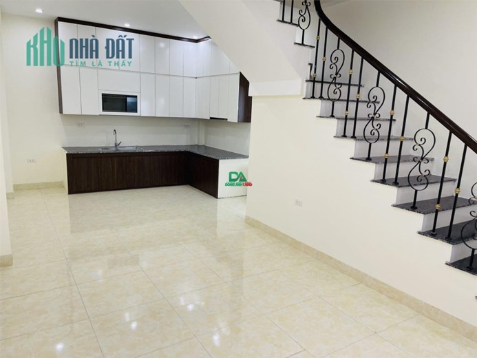 Bán nhà tổ 28 thị trấn Đông Anh mới xây trả 1 tỷ nhận nhà