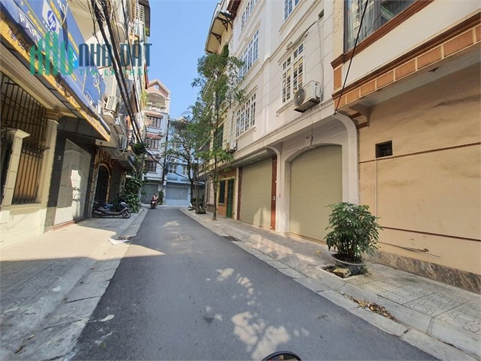 Bán nhà Trần Đại Nghĩa 70m2 13 tỷ oto tránh, chính chủ quận Hai Bà Trưng