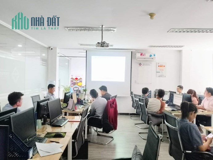 Bán nhà mặt tiền Sư Vạn Hạnh P.9 Q.10, 4.2m x 14m. Nhà 3 lầu chỉ 16 tỷ.