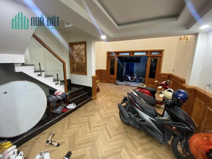 SÁT MẶT TIỀN SONG HÀNH - KHU PHỐ ẨM THỰC SẦM UẤT NHẤT QUẬN 12.