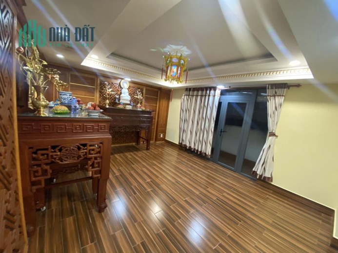 SÁT MẶT TIỀN SONG HÀNH - KHU PHỐ ẨM THỰC SẦM UẤT NHẤT QUẬN 12.